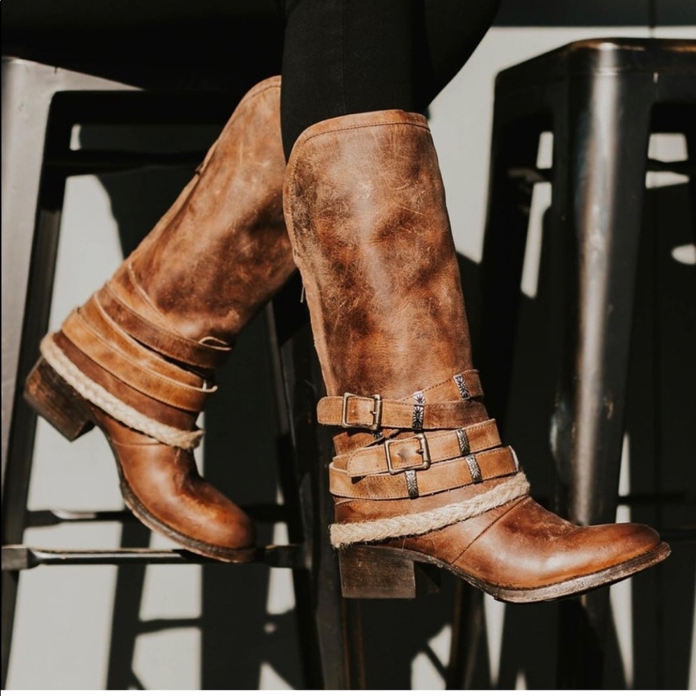 Freebird by Steven Drove Leather Distressed Boots in Brown Size 7